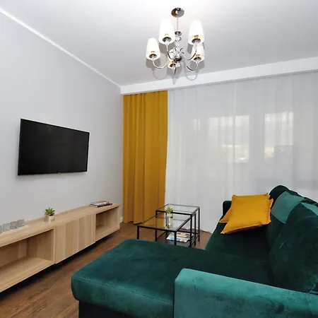 Chelmonskiego Apartment *