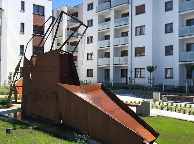 Chelmonskiego Apartment *